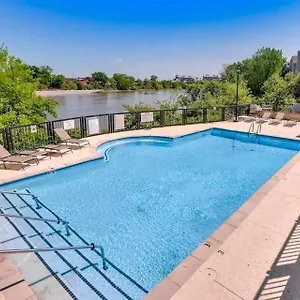 Apartment Riverfront Retreat, Nashville